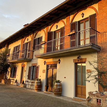 Tenuta Agricola La Cava- Cantina E Agriturismo San Damiano dʼAsti Esterno foto